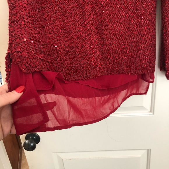 Sparkling red sweater - Picture 2 of 3